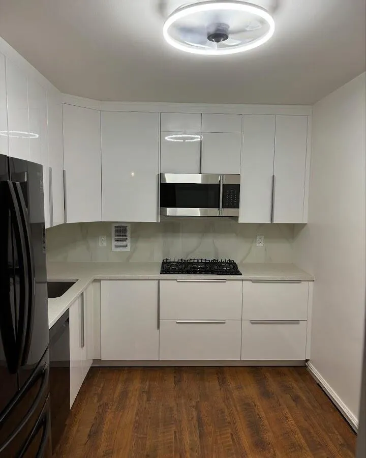 Renovated kitchen with quartz countertops in Norwalk